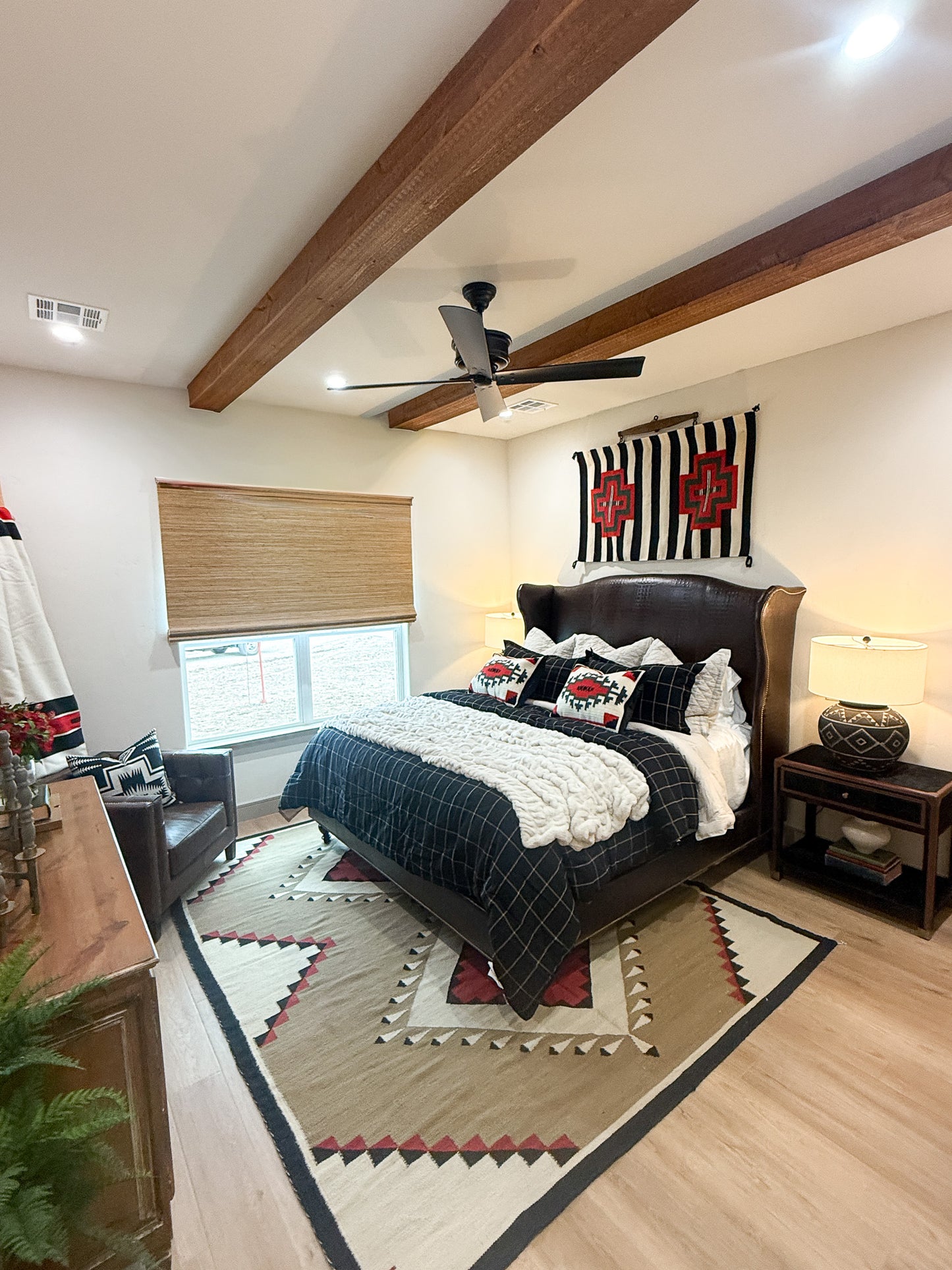 BLAIR ALLIGATOR KING BED