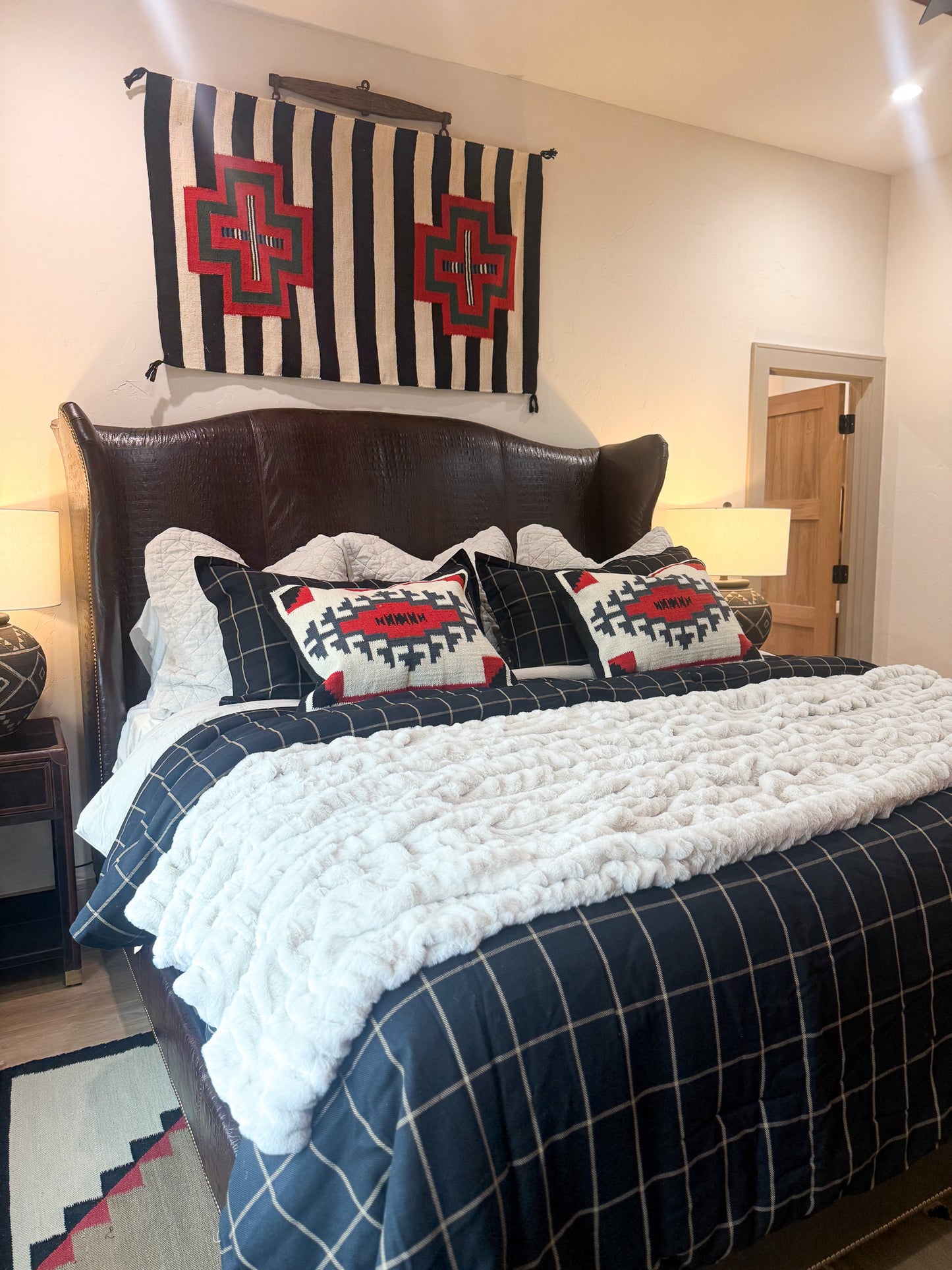 BLAIR ALLIGATOR KING BED