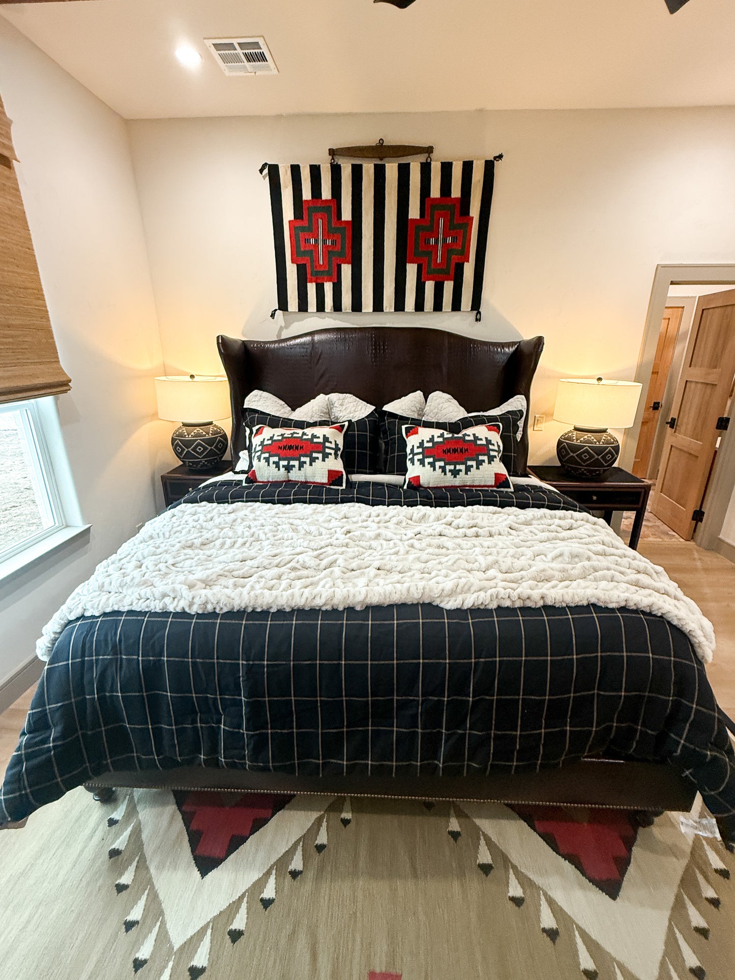 BLAIR ALLIGATOR KING BED