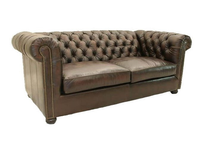 This Chesterfield Roll Arm Leather Sofa is a luxurious, timeless classic, perfect for bringing a touch of elegance and sophistication to any living room. Crafted with premium top-grain leather, this sofa offers robust support and a luxurious feel. The 93" size makes it ideal for larger rooms, while its classic chesterfield silhouette provides timeless fashion.